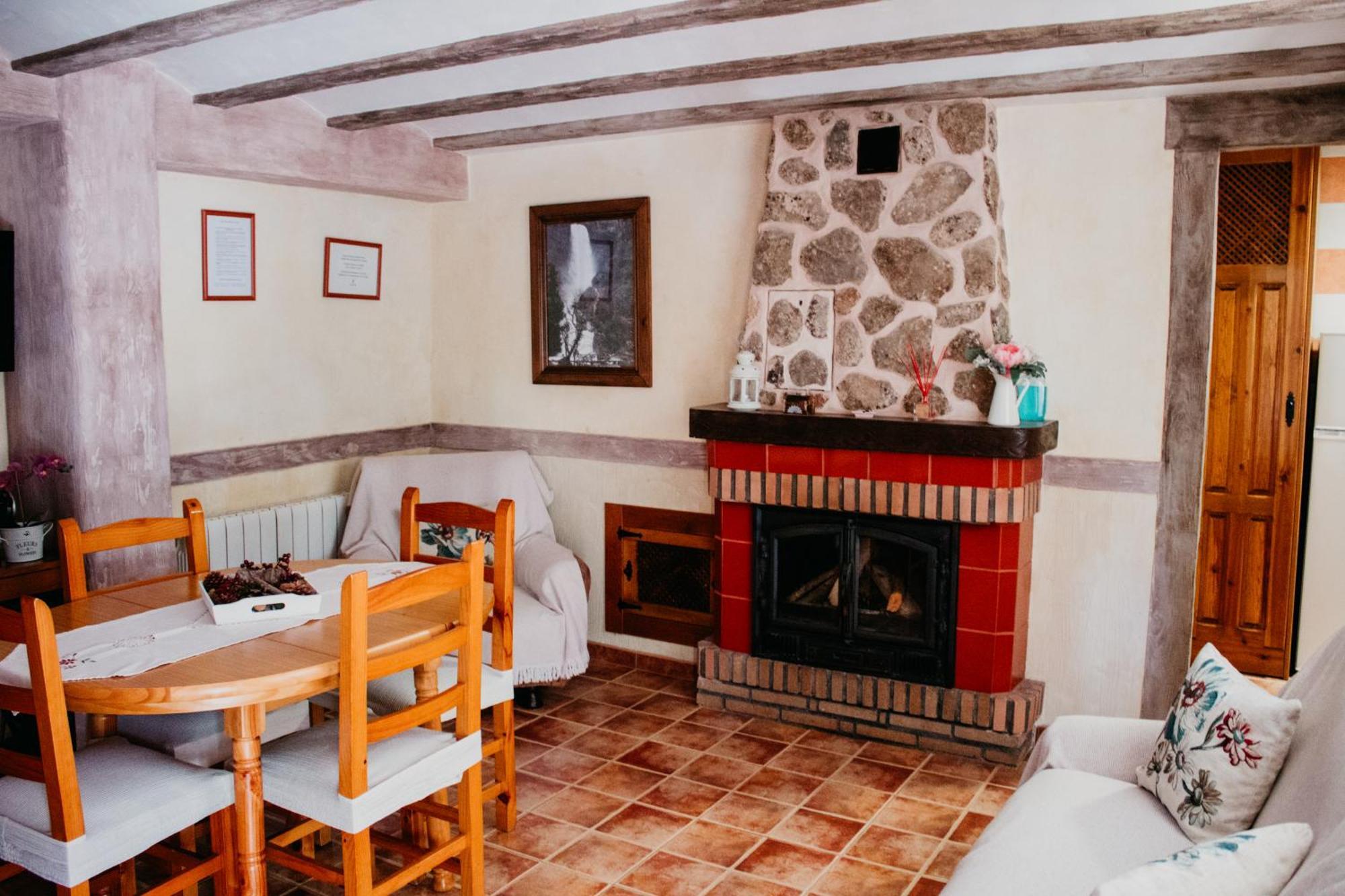 Apartamentos El Callejon Riopar Bagian luar foto