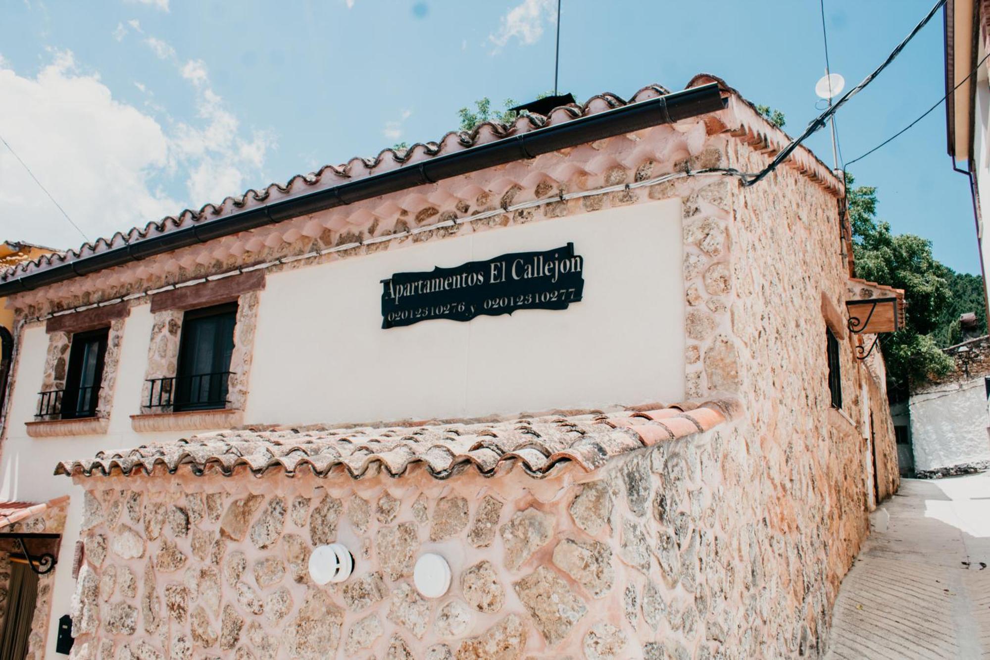 Apartamentos El Callejon Riopar Bagian luar foto